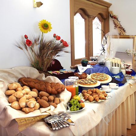 Cavallino Lovely Hotel Andalo Ngoại thất bức ảnh