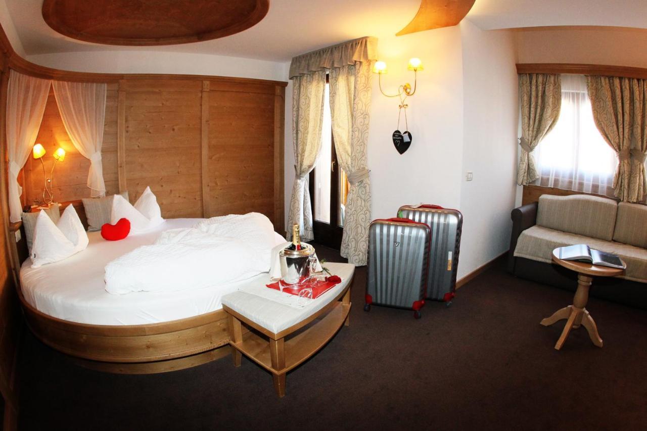 Cavallino Lovely Hotel Andalo Ngoại thất bức ảnh