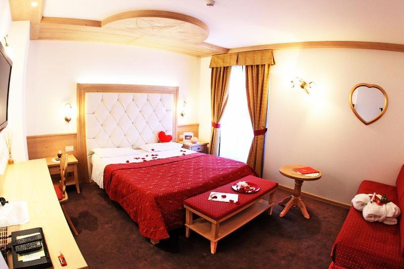 Cavallino Lovely Hotel Andalo Ngoại thất bức ảnh